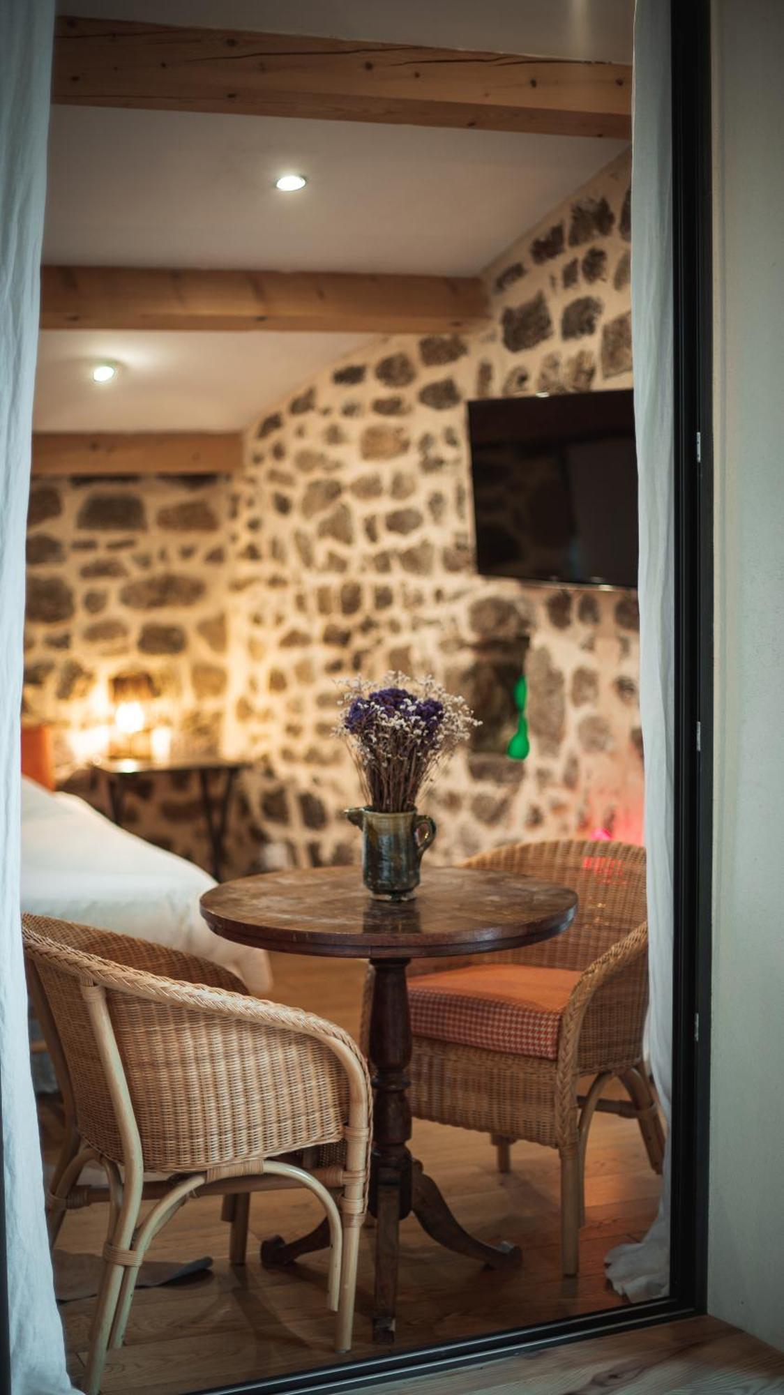 La Chomotte Hotel Saint-Alban-d'Ay Eksteriør billede
